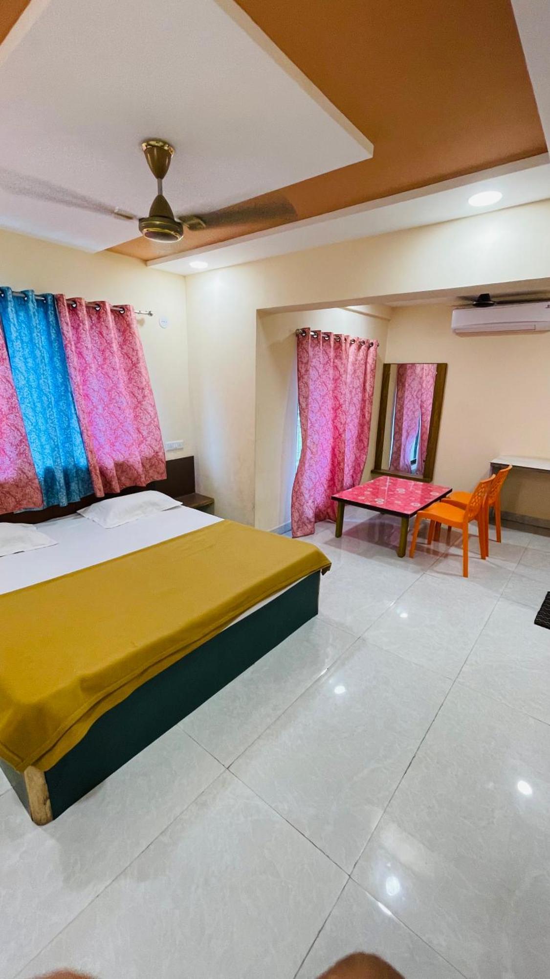 Hotel Devka House Daman Exterior foto