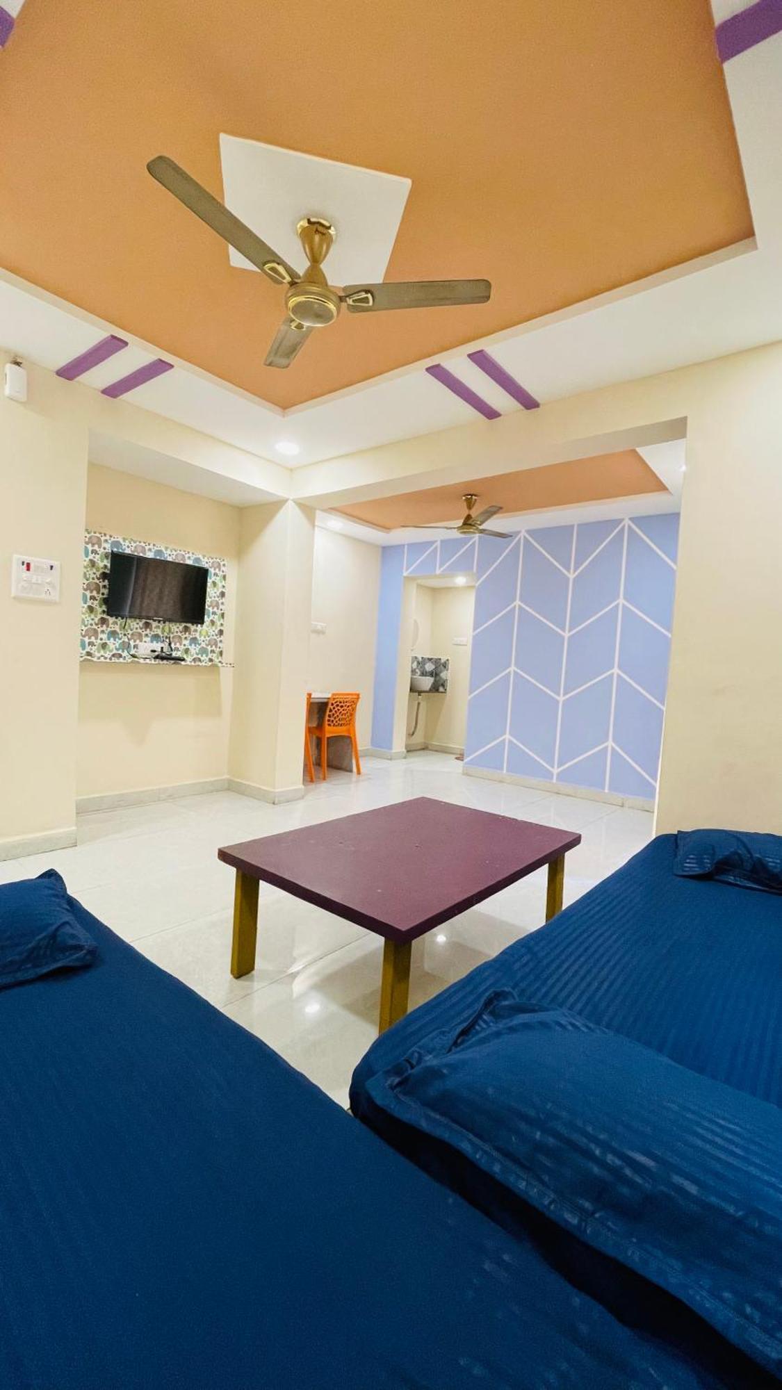 Hotel Devka House Daman Exterior foto
